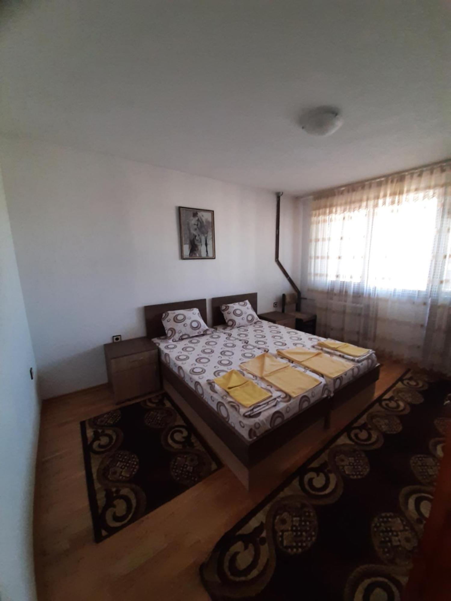 Къща За Гости Петрови Primorsko Cameră foto